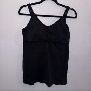 Rumina hands free pumping & nursing tank size large black